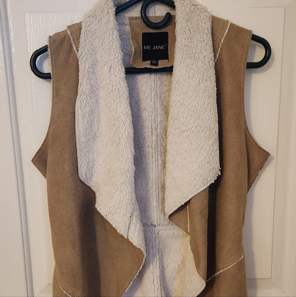 Me Jane Cream and Tan Vest
